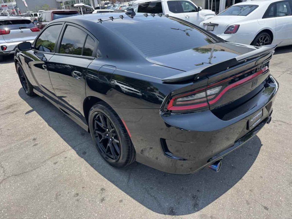 2020 Dodge Charger Image 4
