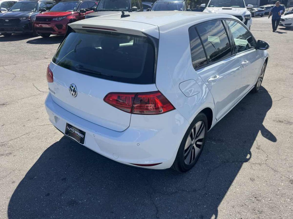 2015 Volkswagen Golf Image 5