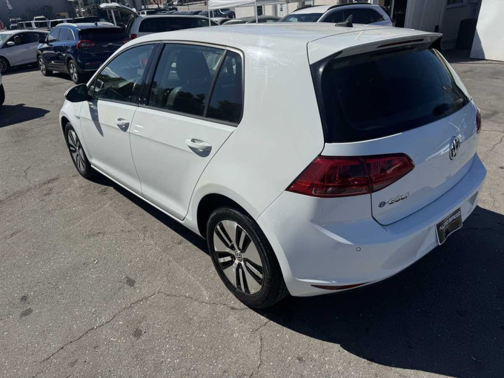 2015 Volkswagen Golf Image 6