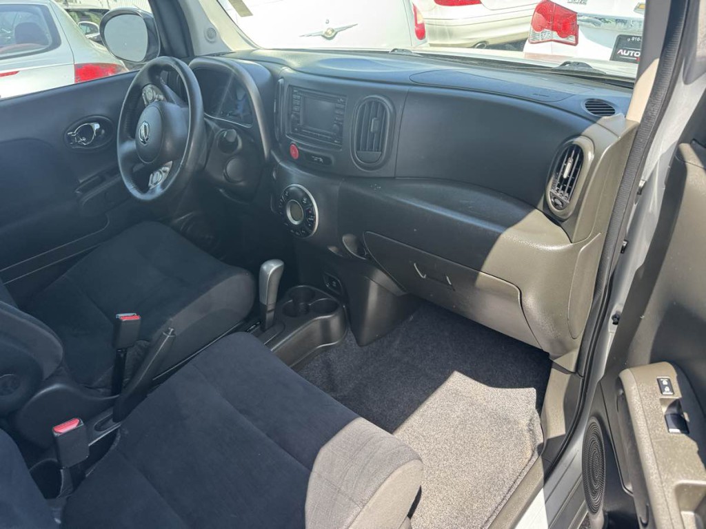 2012 Nissan Cube Image 9