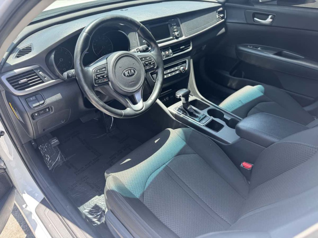 2016 Kia Optima Image 9