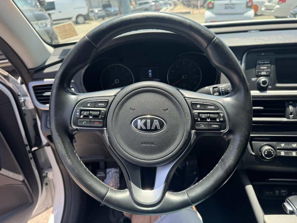 2016 Kia Optima Image 10