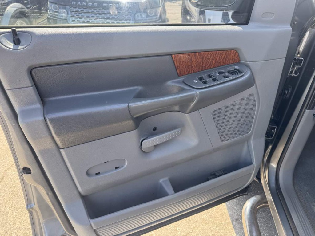 2006 Dodge Ram 1500 Image 12