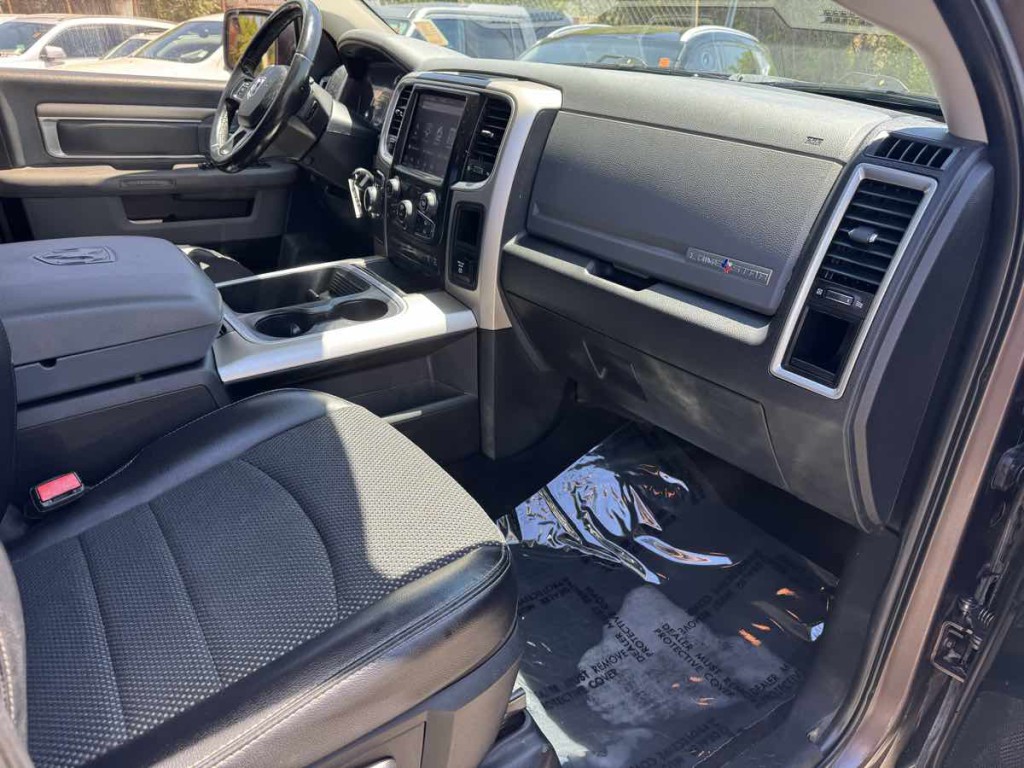 2018 RAM 1500 Image 17