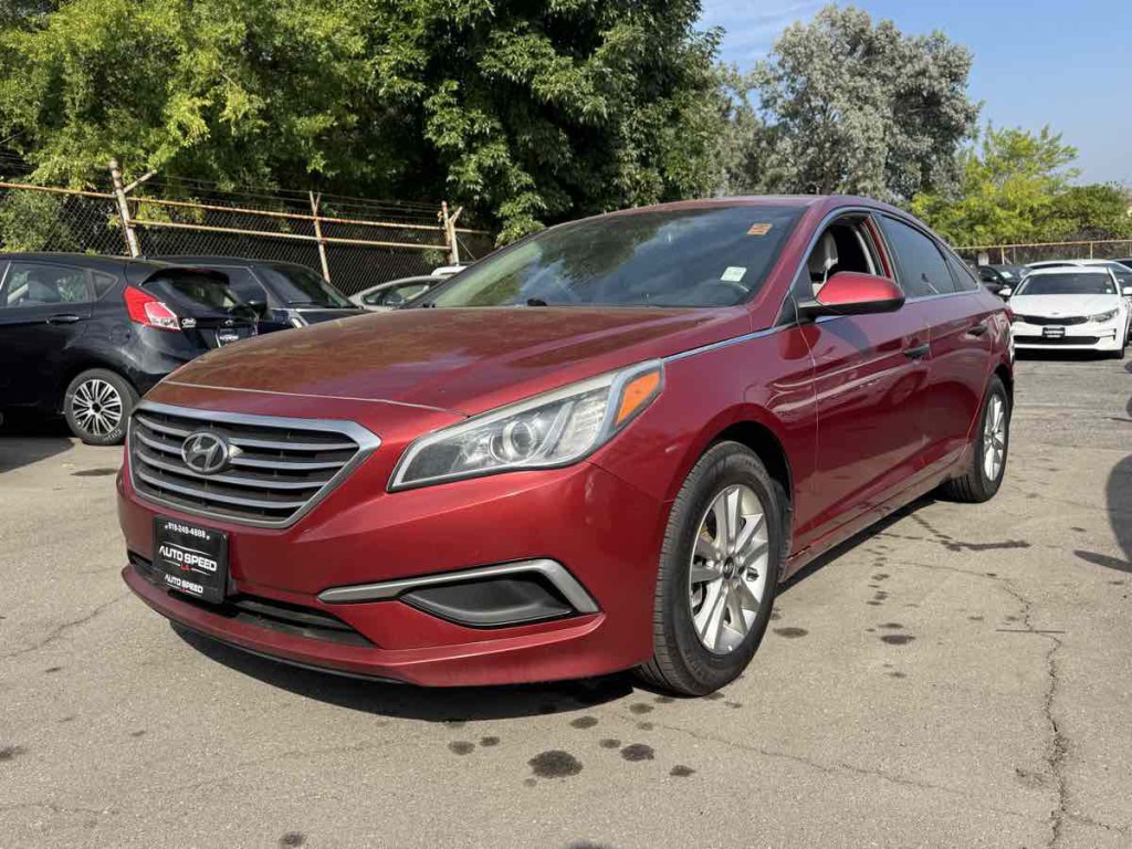2016 Hyundai Sonata Image 2