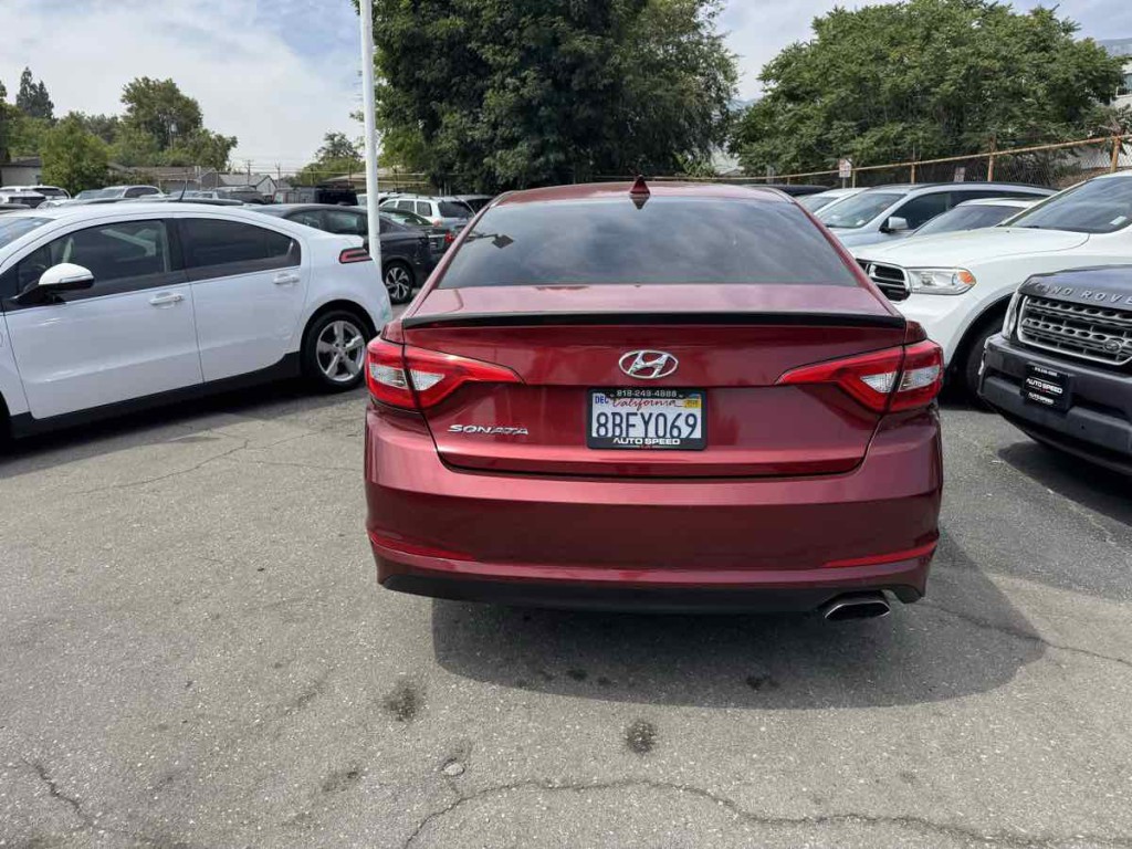 2016 Hyundai Sonata Image 3