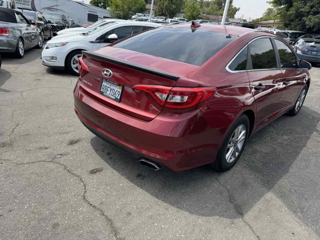 2016 Hyundai Sonata Image 4