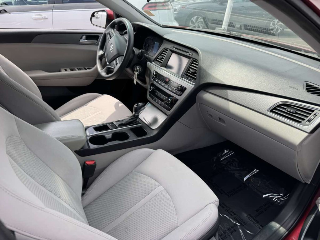 2016 Hyundai Sonata Image 7