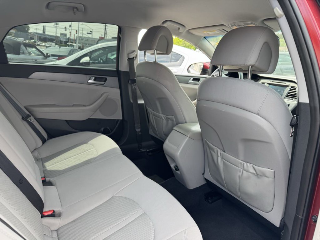 2016 Hyundai Sonata Image 8