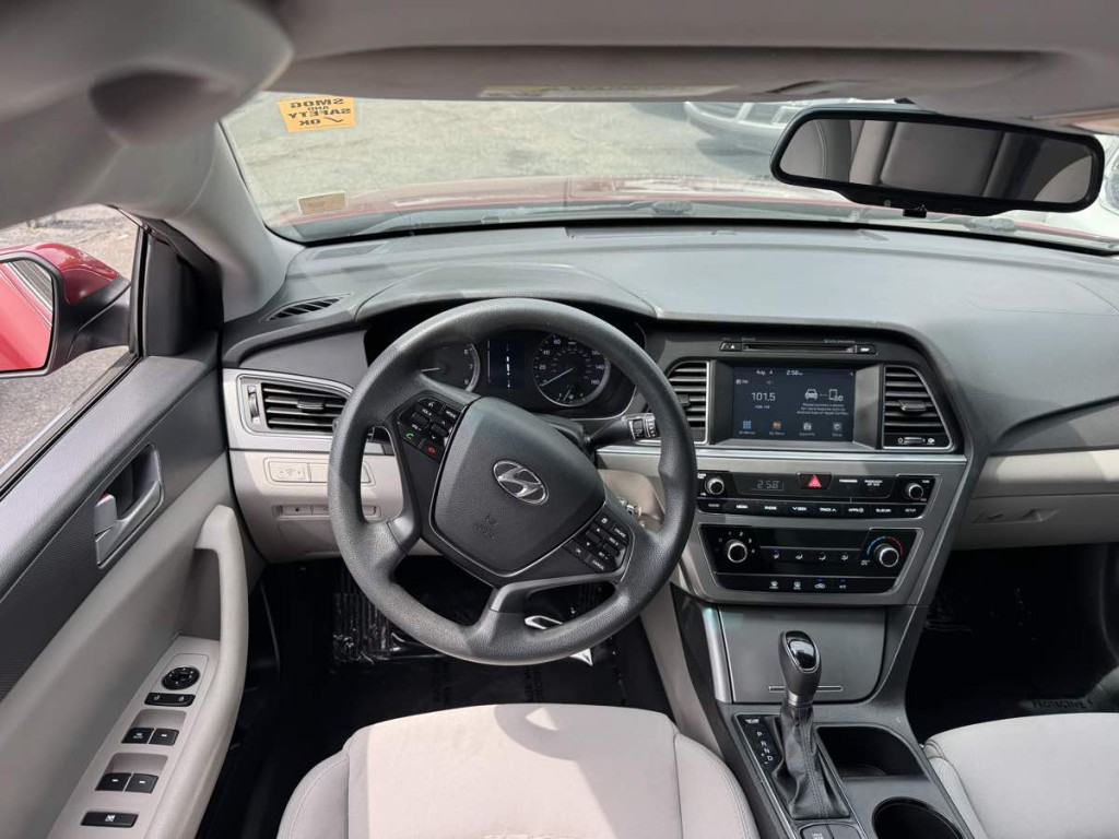 2016 Hyundai Sonata Image 10