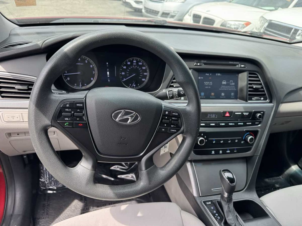 2016 Hyundai Sonata Image 13