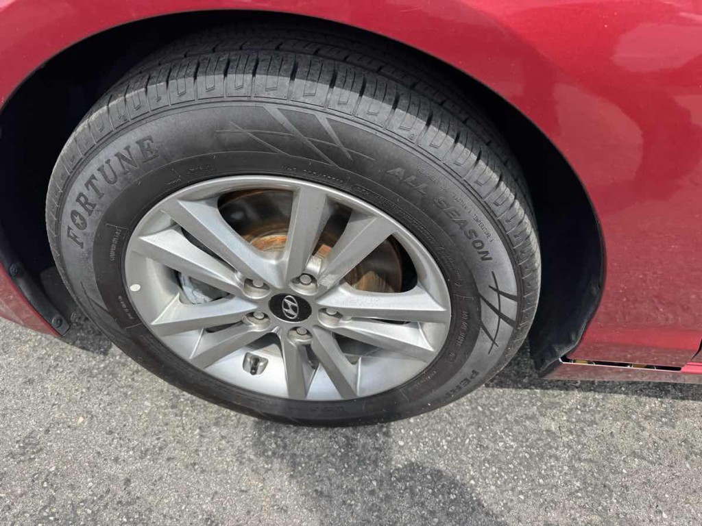 2016 Hyundai Sonata Image 14