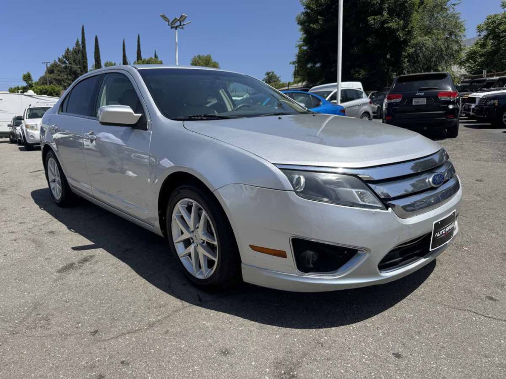 2012 Ford Fusion Image 1