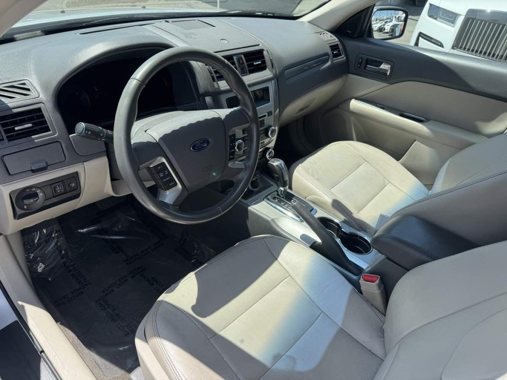 2012 Ford Fusion Image 8