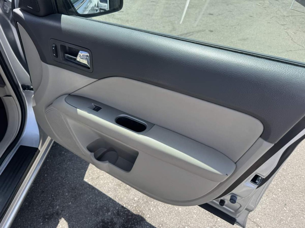 2012 Ford Fusion Image 12