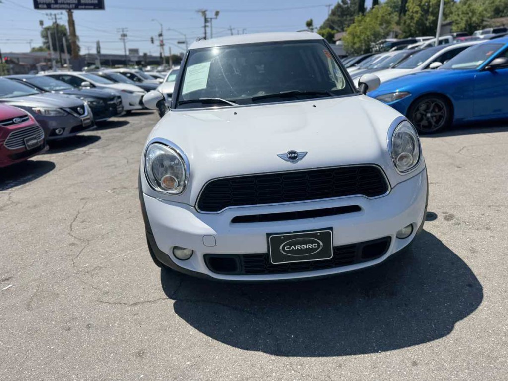2014 MINI Countryman Image 2