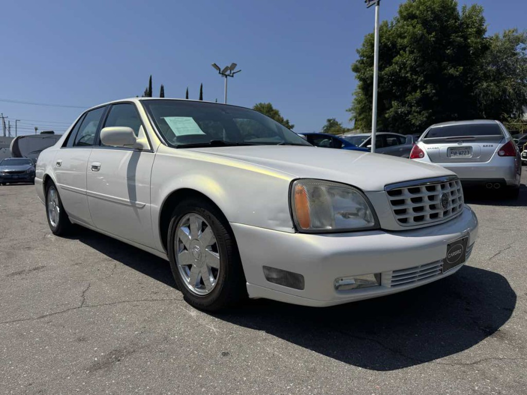 2004 Cadillac DeVille Image 1
