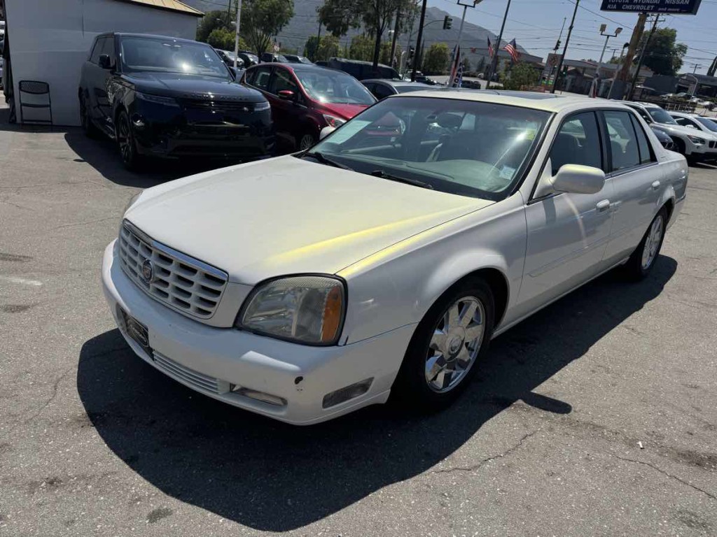 2004 Cadillac DeVille Image 3