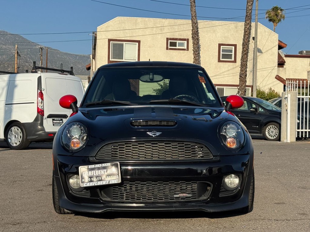 2012 MINI Cooper Image 2