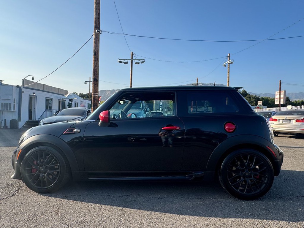 2012 MINI Cooper Image 5