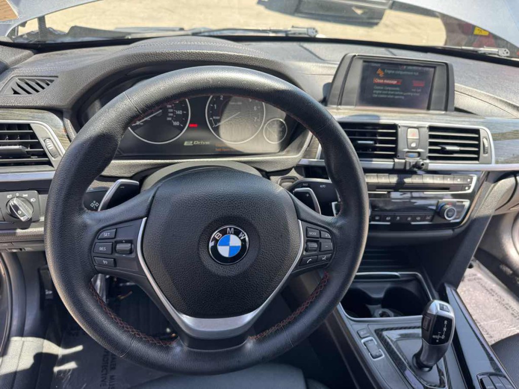 2018 BMW 3 Series Image 8