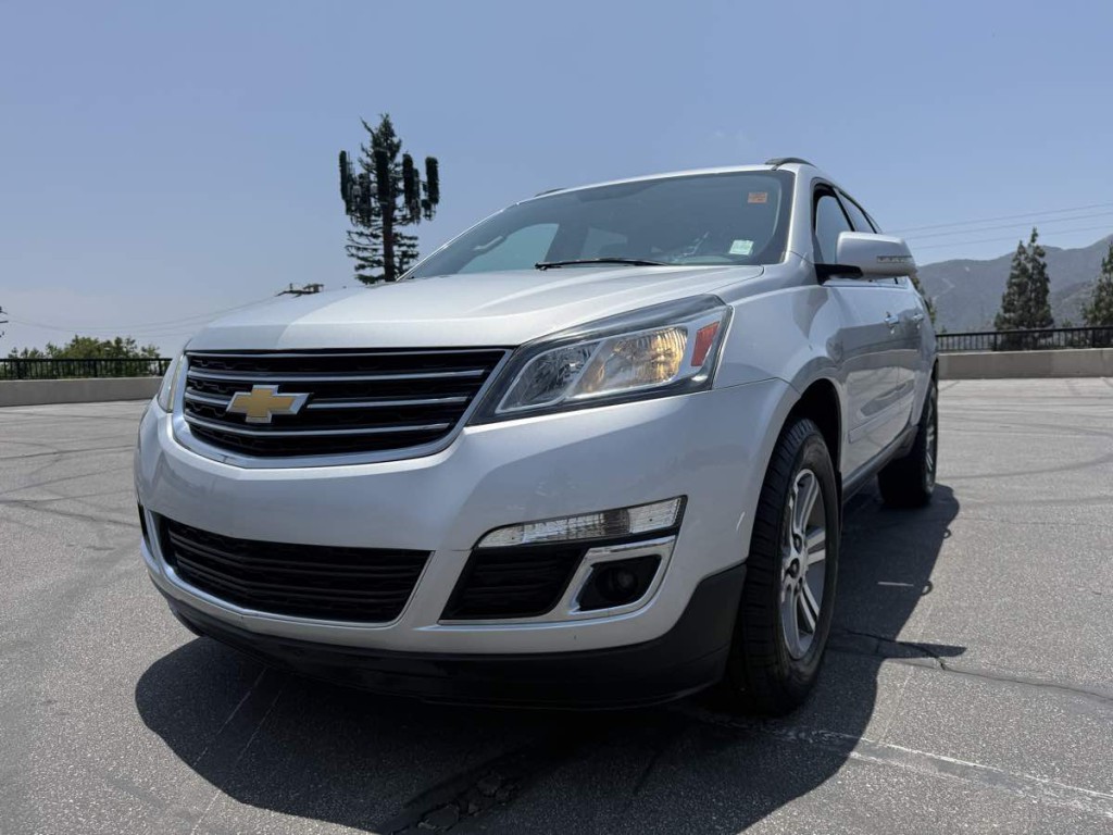 2017 Chevrolet Traverse Image 4