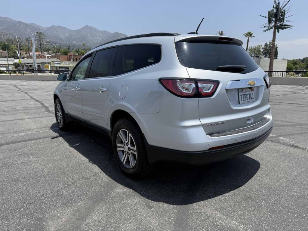 2017 Chevrolet Traverse Image 9