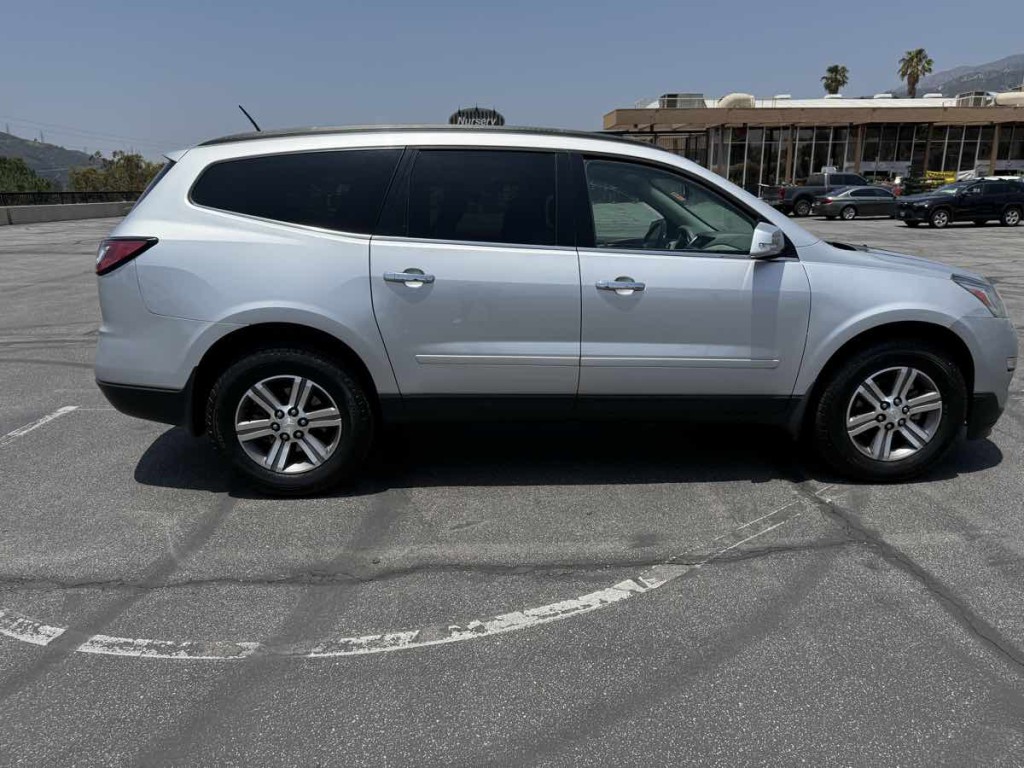 2017 Chevrolet Traverse Image 13