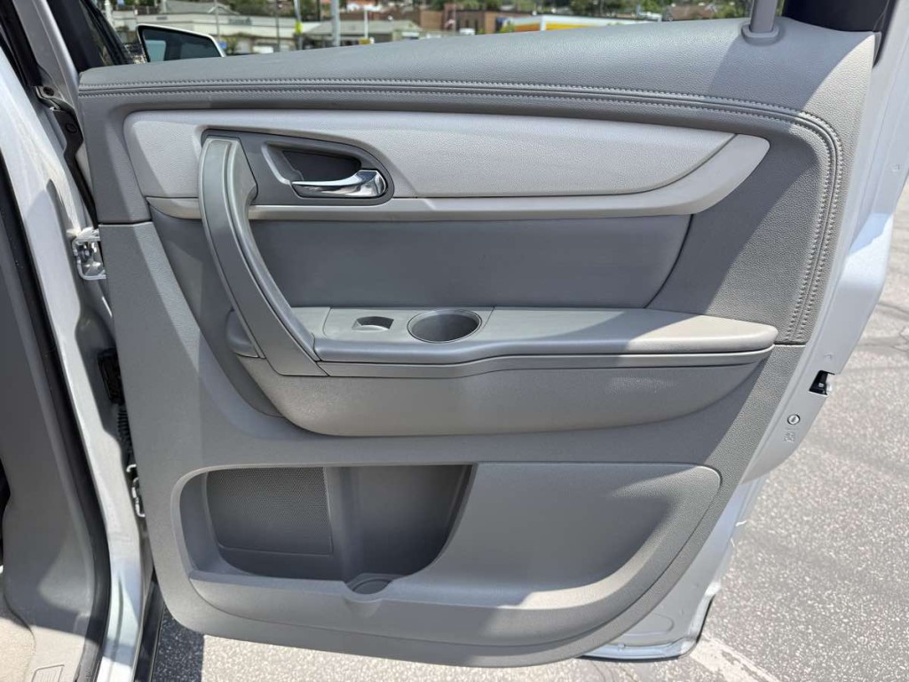 2017 Chevrolet Traverse Image 34