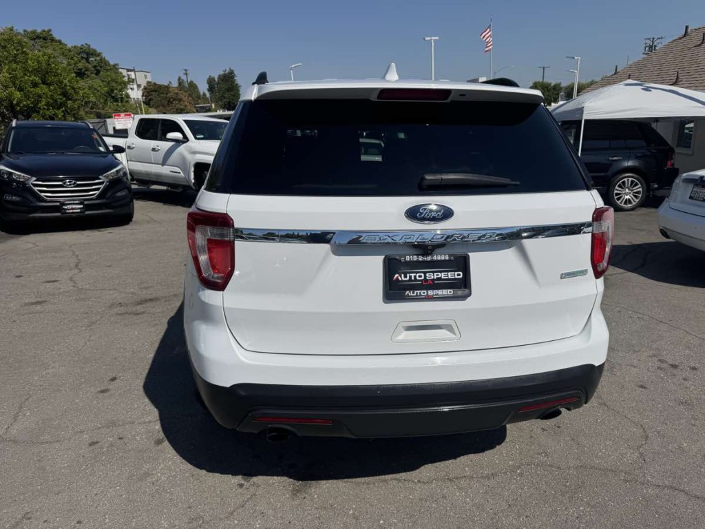 2017 Ford Explorer Image 7