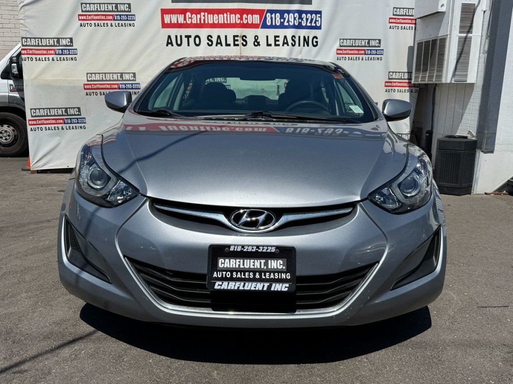2015 Hyundai Elantra Image 2