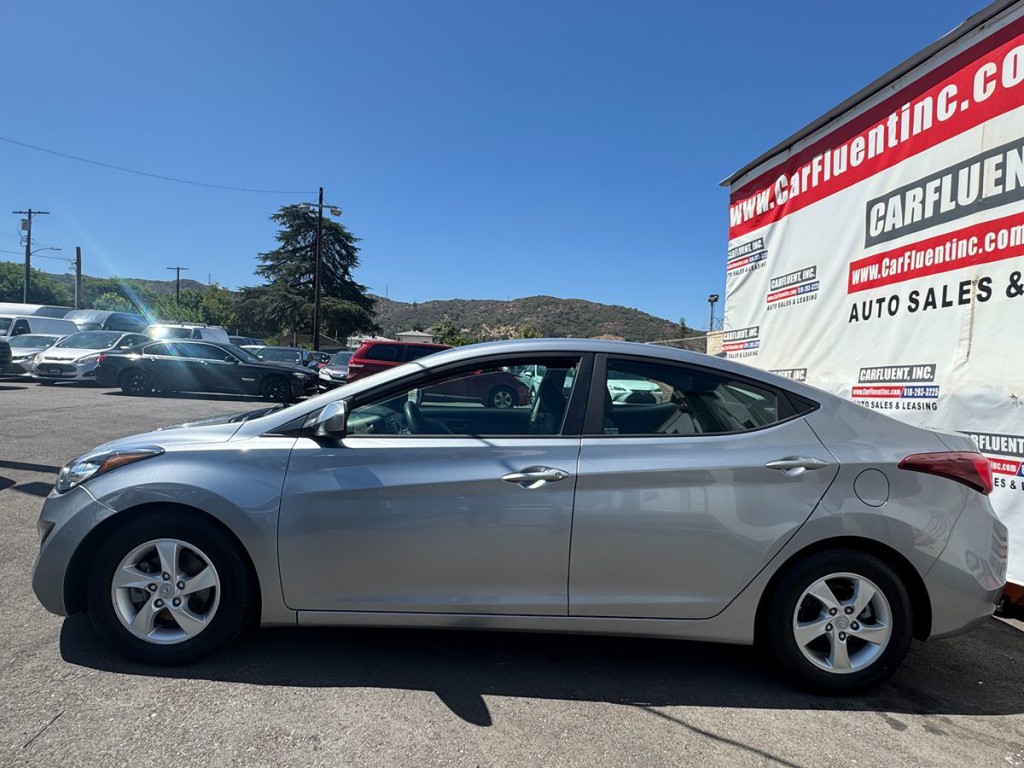 2015 Hyundai Elantra Image 4