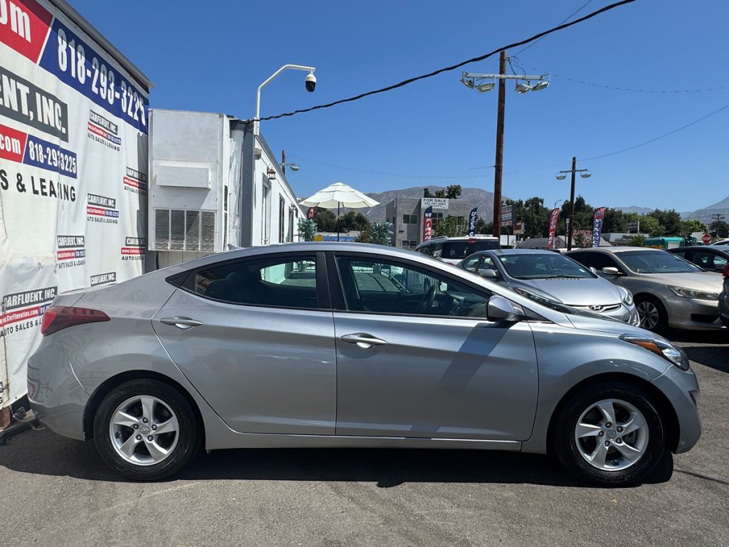 2015 Hyundai Elantra Image 5
