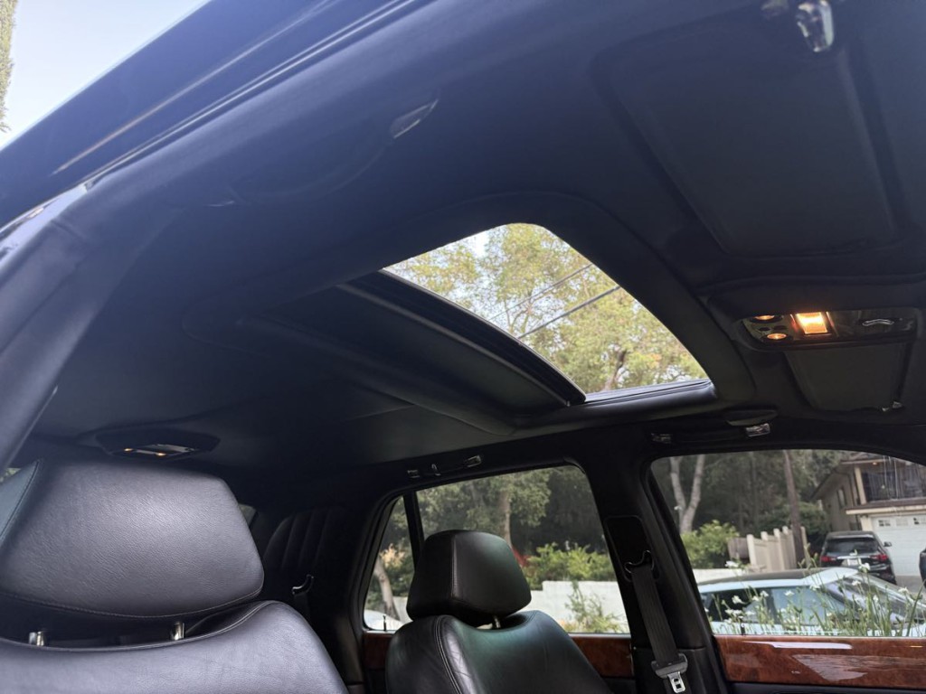 1999 Bentley Arnage Image 34