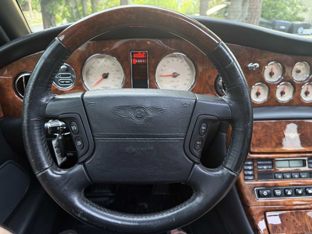 1999 Bentley Arnage Image 47
