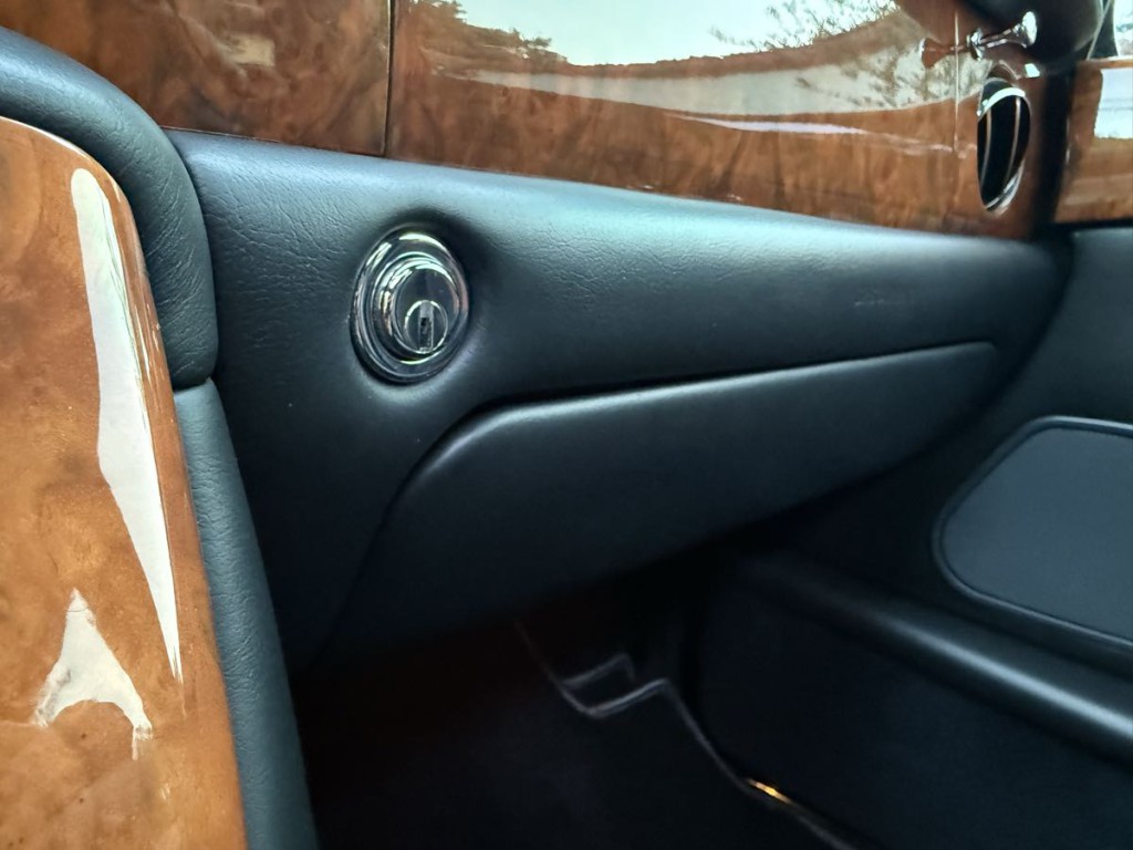 1999 Bentley Arnage Image 50