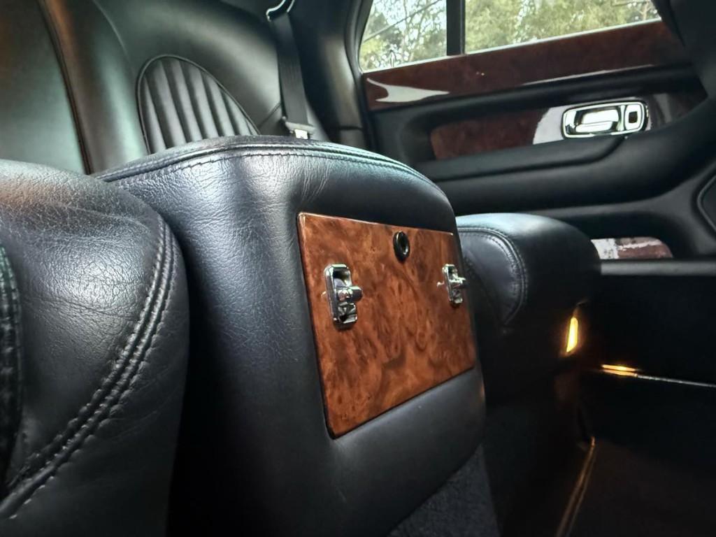 1999 Bentley Arnage Image 72