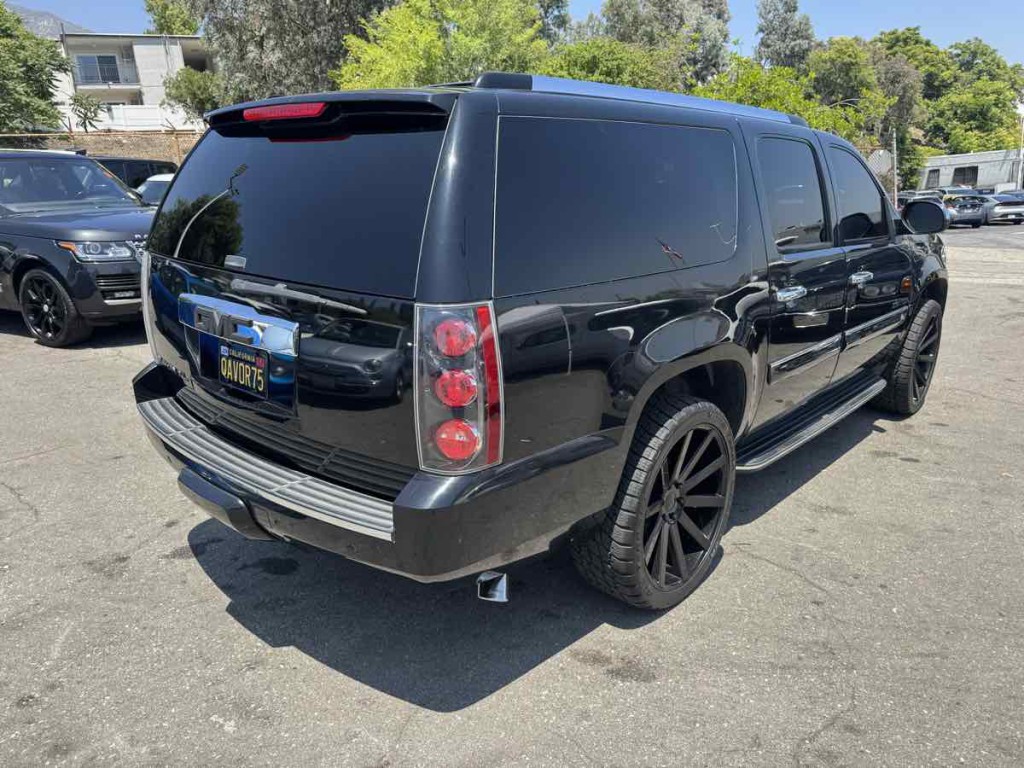 2009 GMC Yukon Image 4