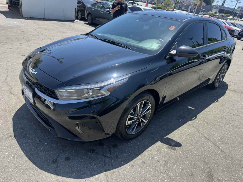 2024 Kia Forte Image 3