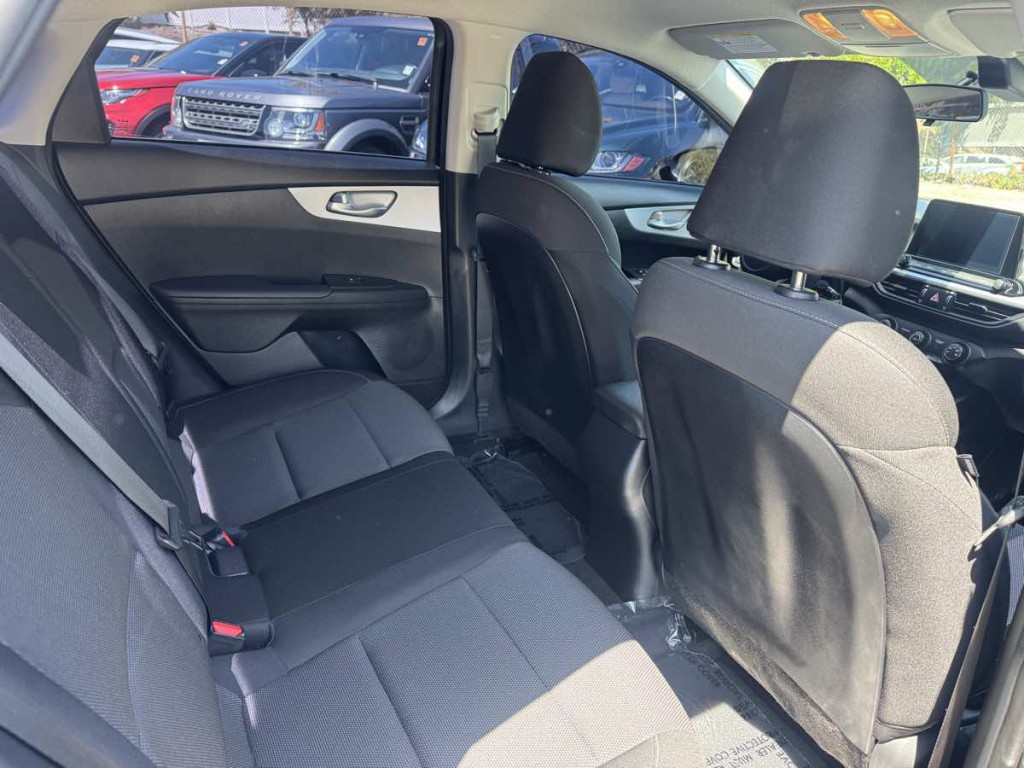 2024 Kia Forte Image 9