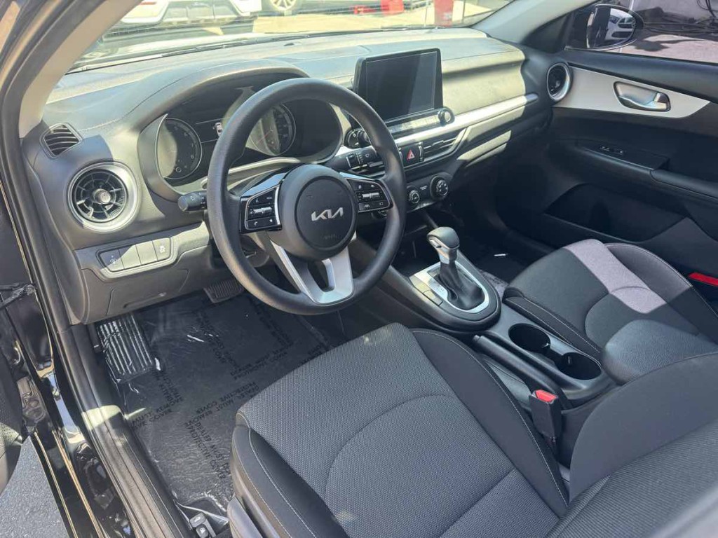2024 Kia Forte Image 12