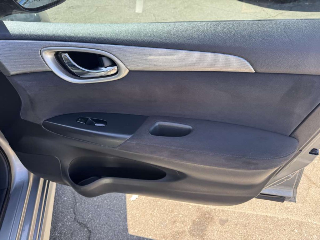 2014 Nissan Sentra Image 17