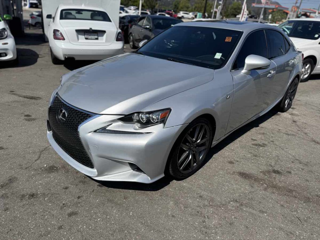 2016 Lexus IS 200t Image 3
