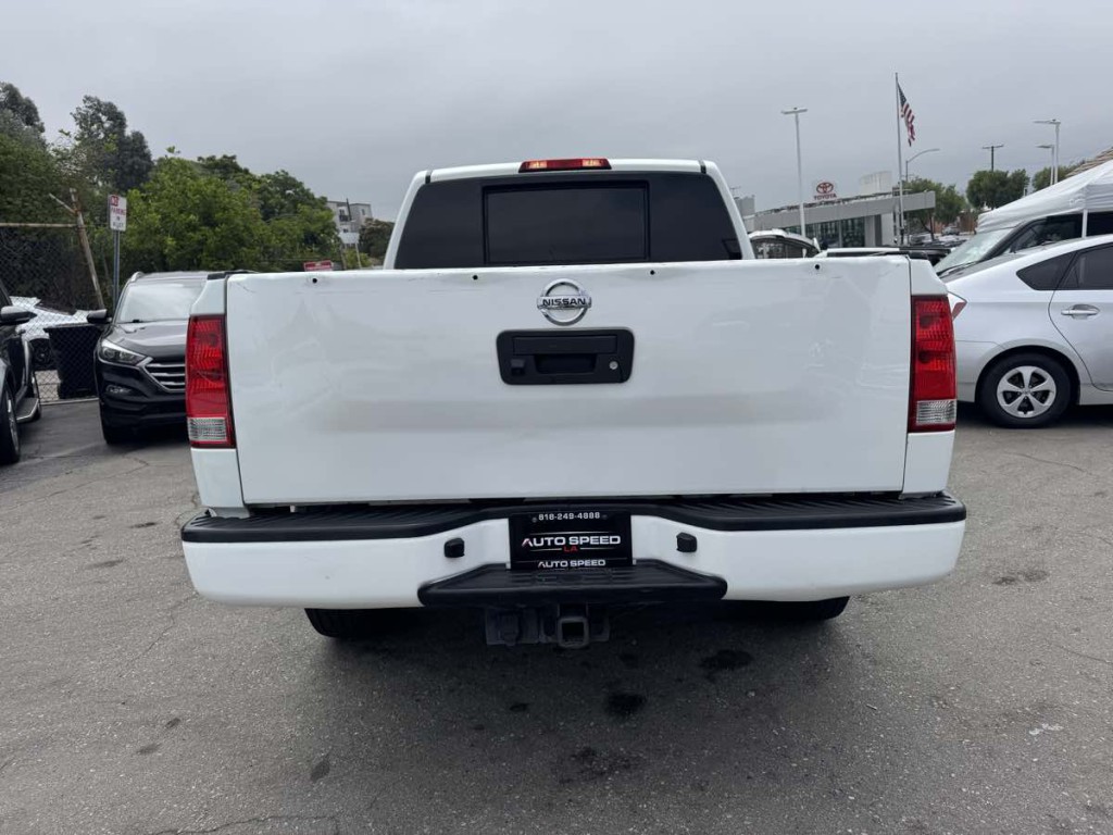 2015 Nissan Titan Image 4