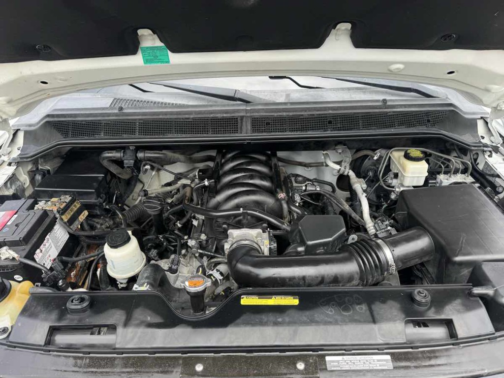 2015 Nissan Titan Image 21