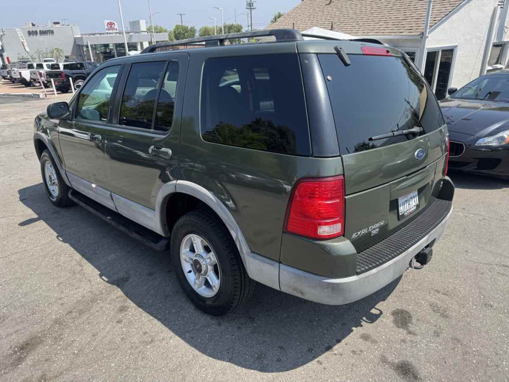2002 Ford Explorer Image 4