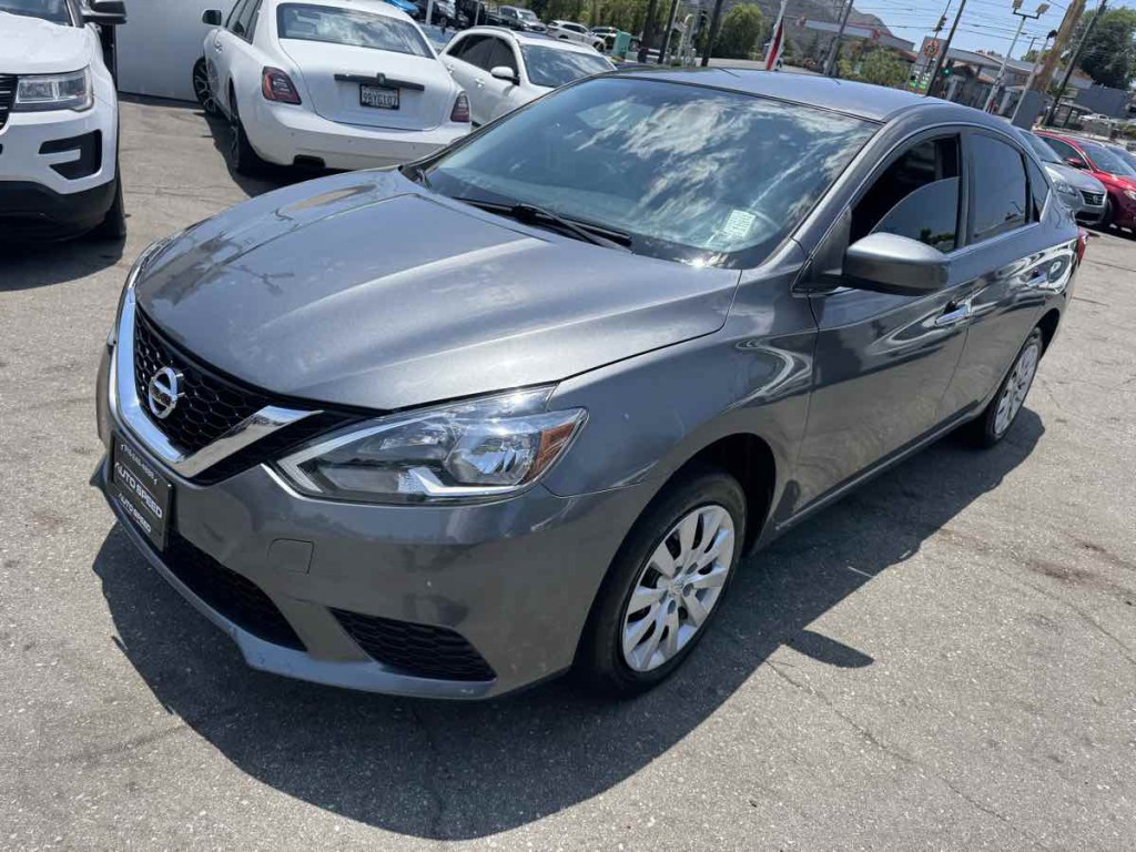 2017 Nissan Sentra Image 3