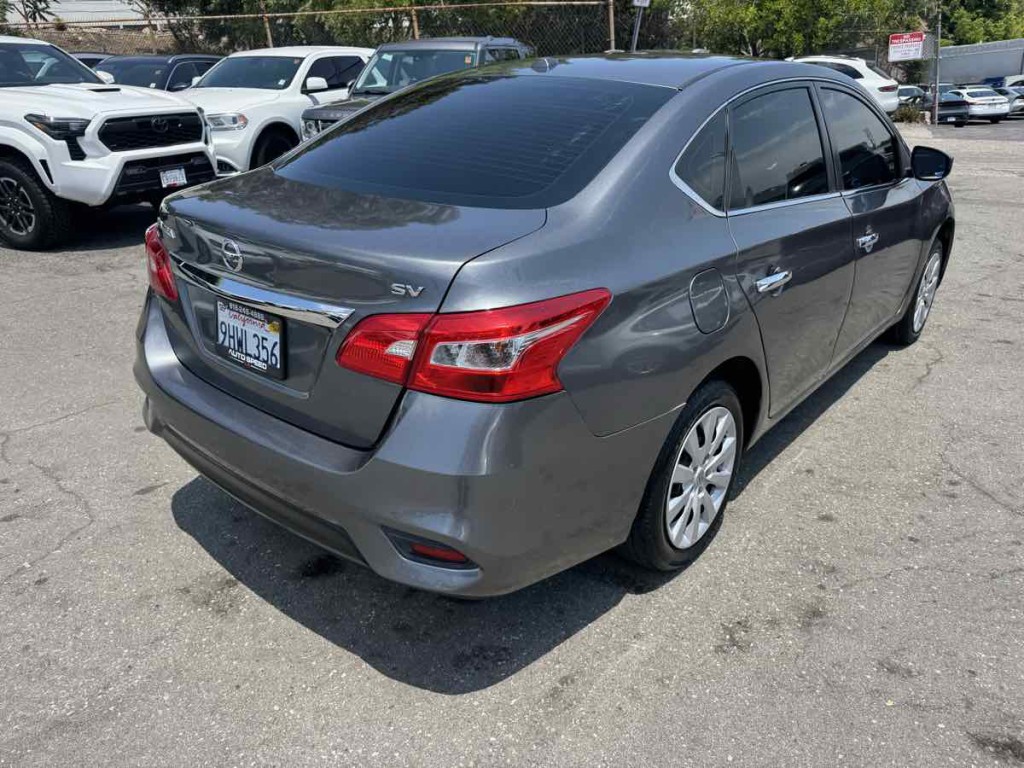 2017 Nissan Sentra Image 6