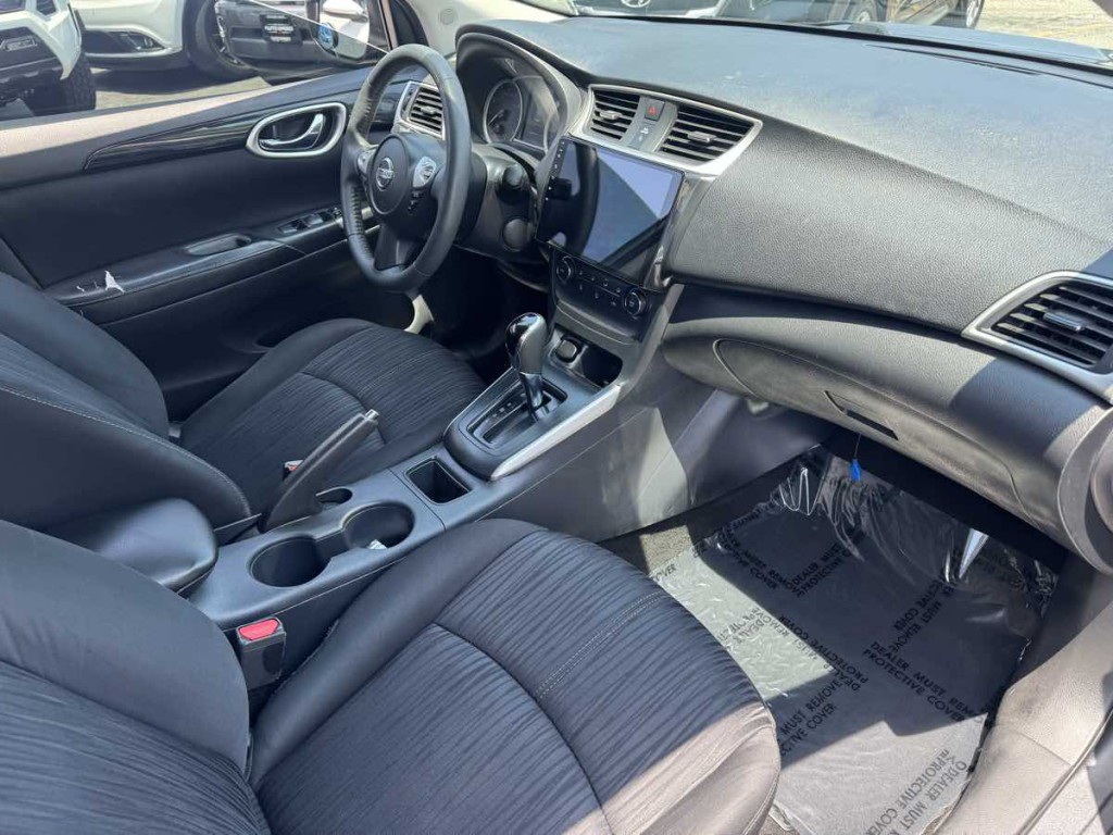 2017 Nissan Sentra Image 8