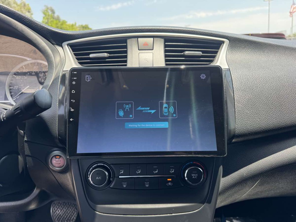2017 Nissan Sentra Image 19